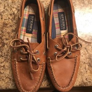 Women’s Sperry Boat Shoes